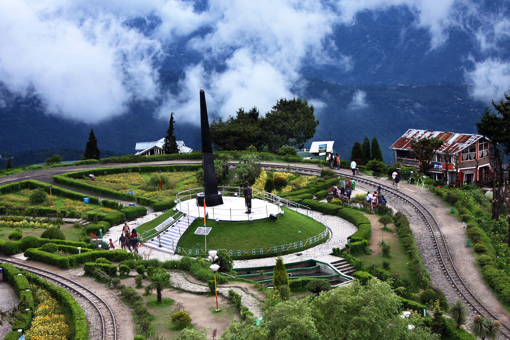 travel agency in darjeeling